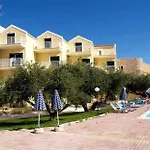 Lassi Hotel 3*